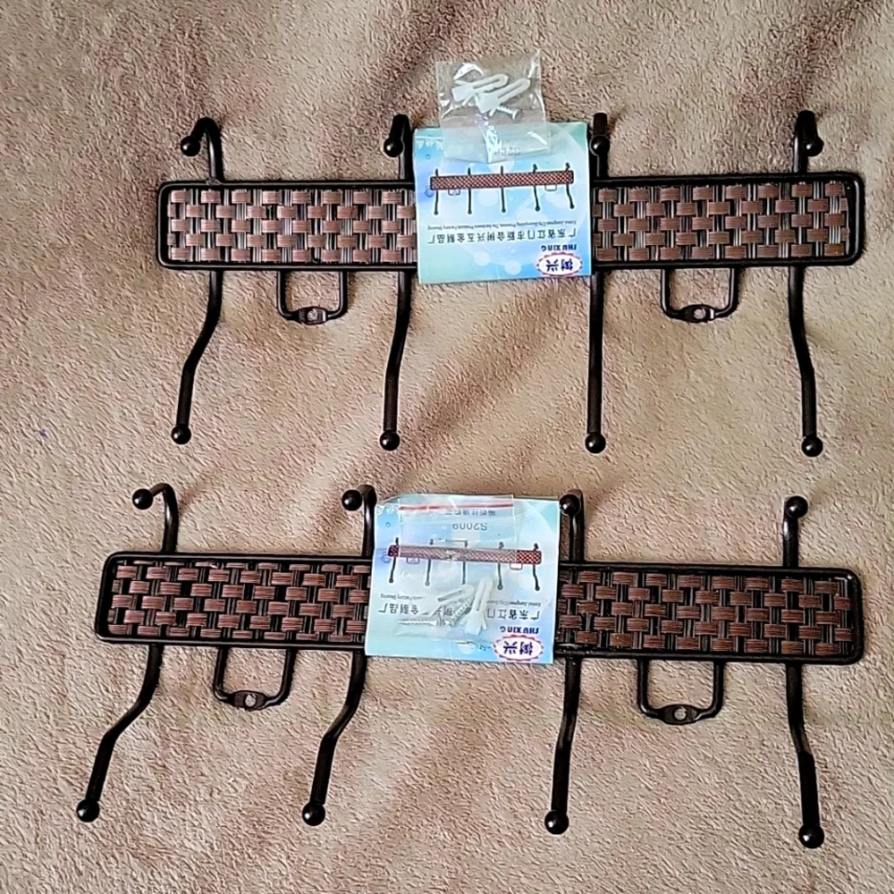 Over the Wall Hook Rack